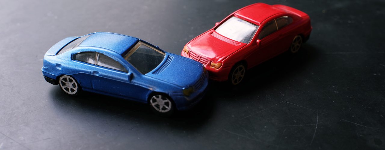Two-Matchbox-Cars-With-Accident-Recovery-Crash